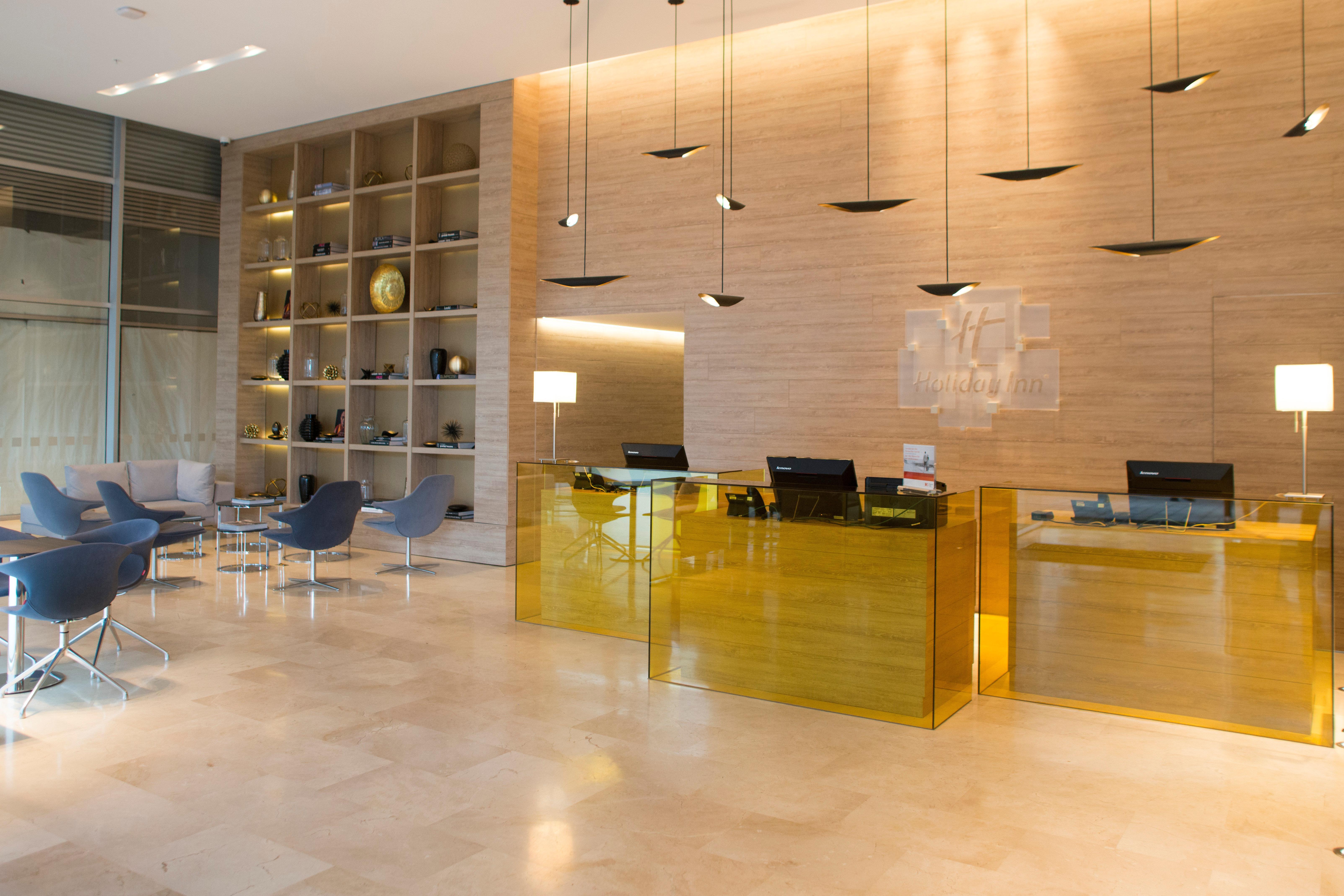 Holiday Inn Cucuta By Ihg Exteriör bild The lobby of the hotel