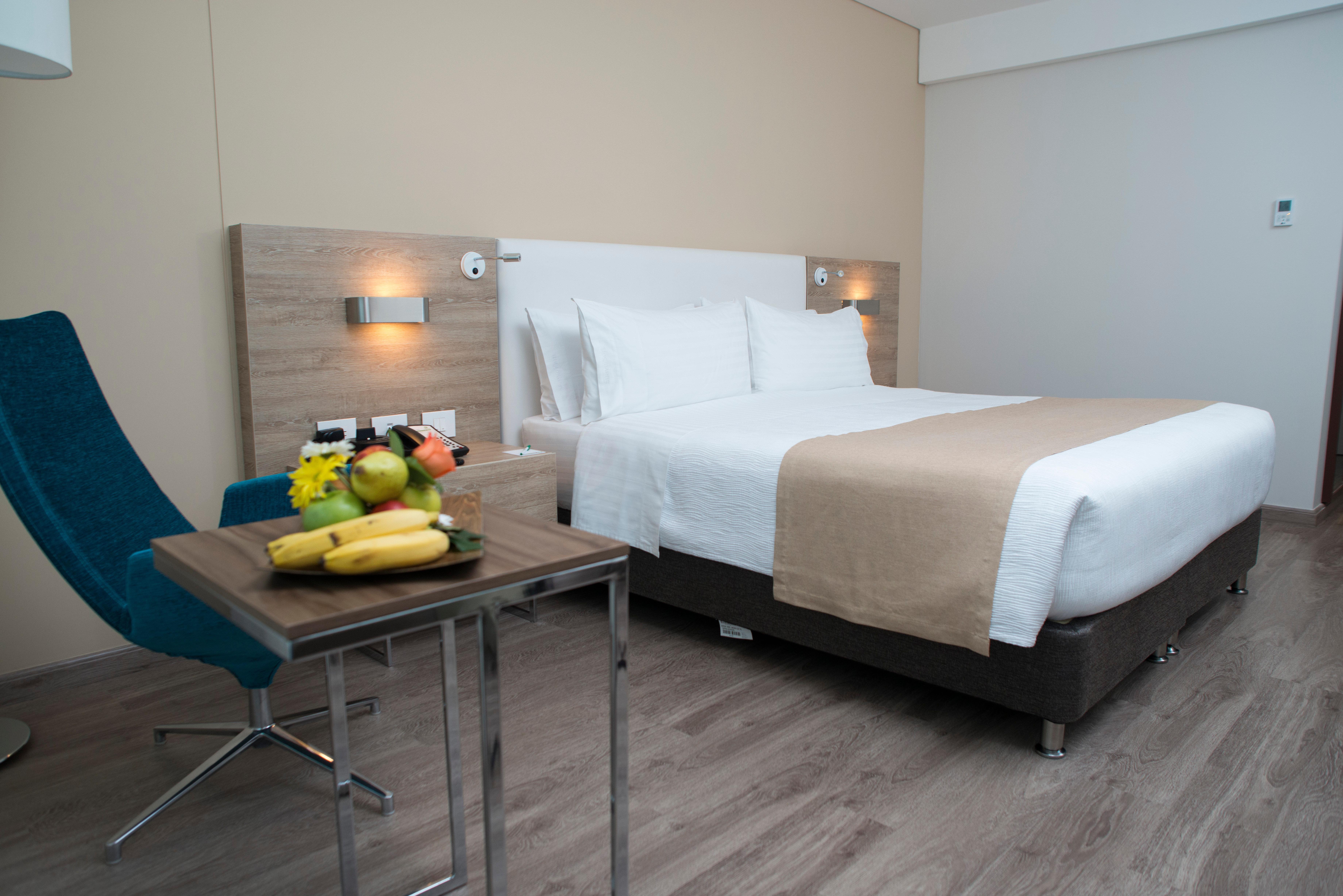 Holiday Inn Cucuta By Ihg Exteriör bild A room at the hotel